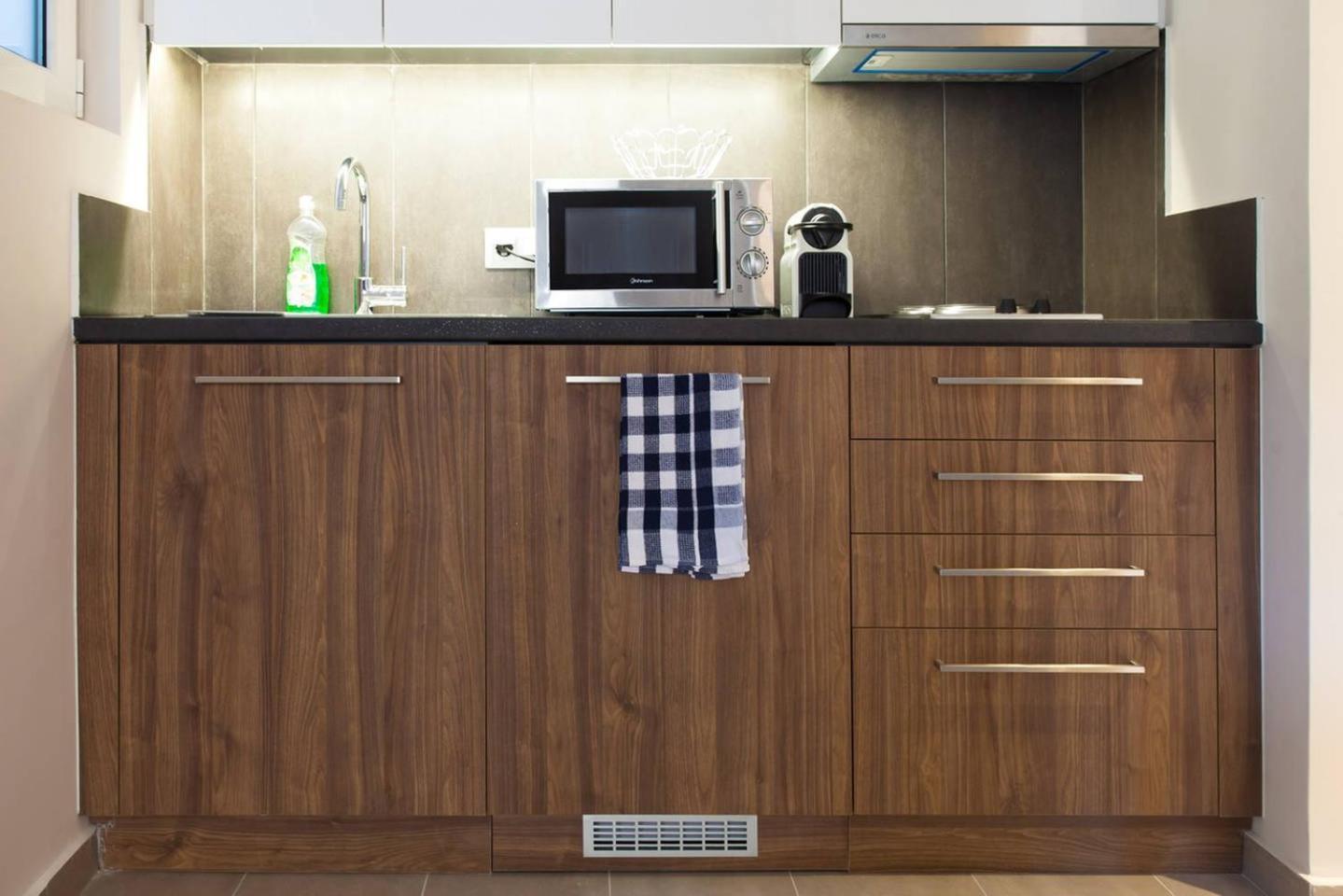 Toni'S Charming Apartment In The Thisseo Station أثينا المظهر الخارجي الصورة