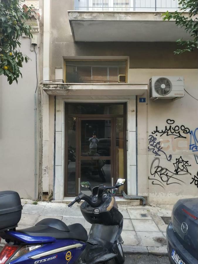 Toni'S Charming Apartment In The Thisseo Station أثينا المظهر الخارجي الصورة